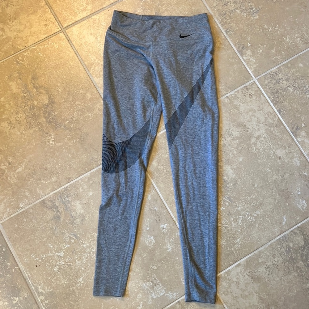 Nike Dri Fit full length tights size women’s small leggings